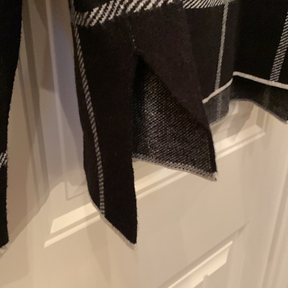 MAX STUDIO Black Cream Windowpane Sweater S - Picture 3 of 7
